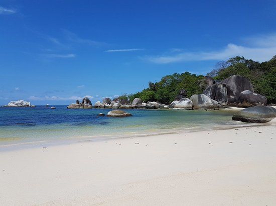 Pantai Tanjung Pendam